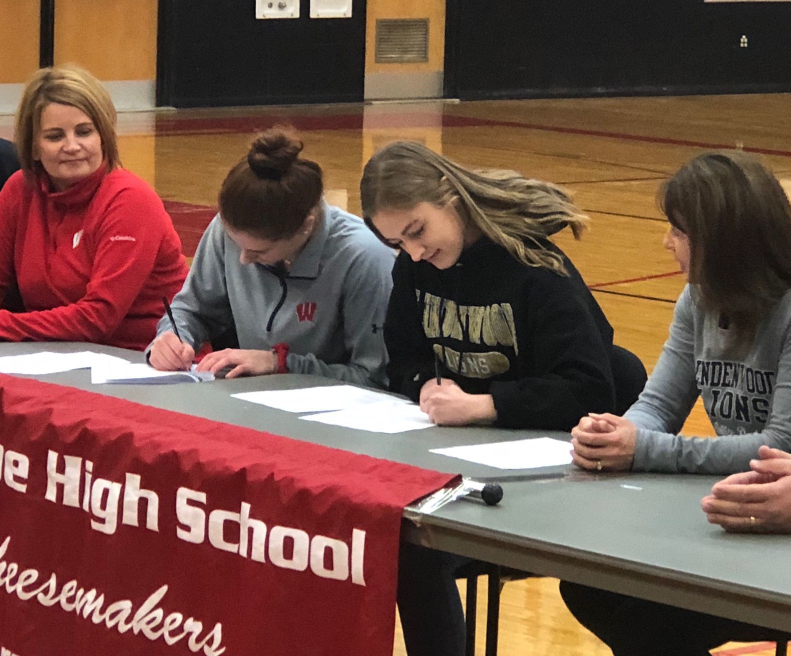 Monroe signing 2